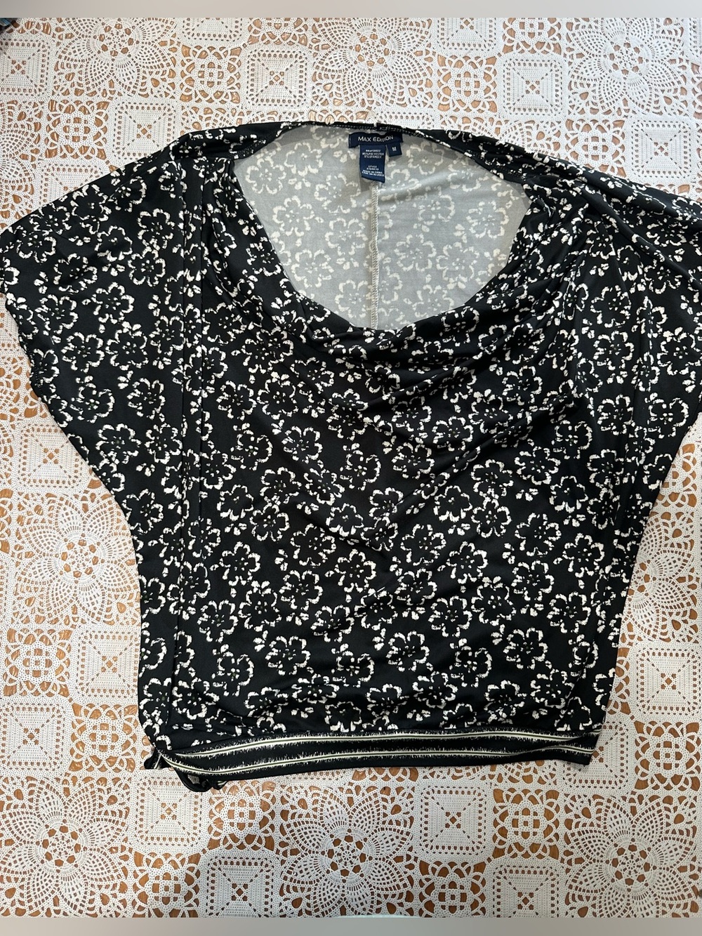 Max Edition Size M Black White Floral Cowl Neck Top Side Tie